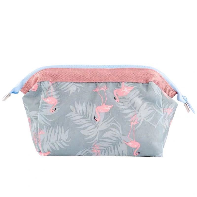 Travel Cosmetic Storage Bag - Image 3